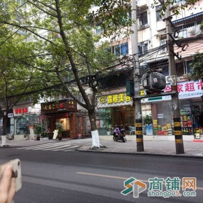 年租20万 一环边上 人人乐超市出入口图2