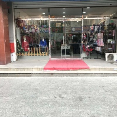 北京平谷区向阳北街4号临街底商童装店铺转让