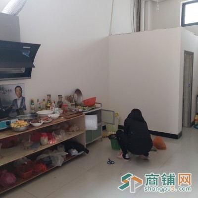 出租大理市临街门面图3