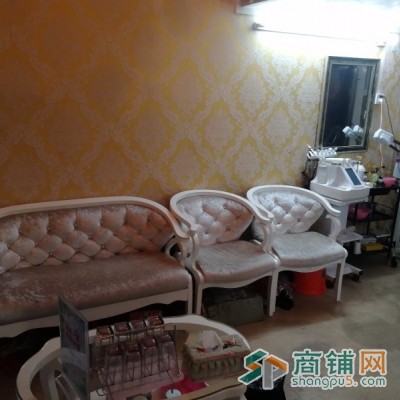 地铁口美容店低价转让图2