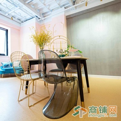 芝罘区万达金街C&S花艺内二楼60平米场地出租图3