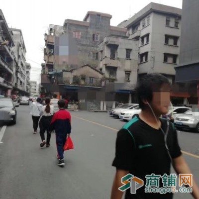 城中村T字路口铺位 人流量大 刚刚出来的靓铺图3