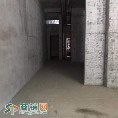 空铺招租地铁口商业区，人流量大图3