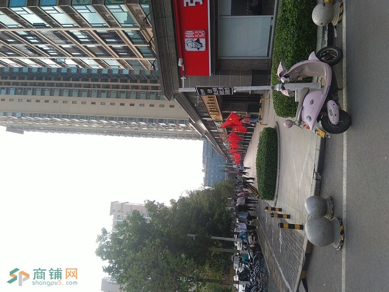 文化路白面社区临街黄金旺铺转让图2