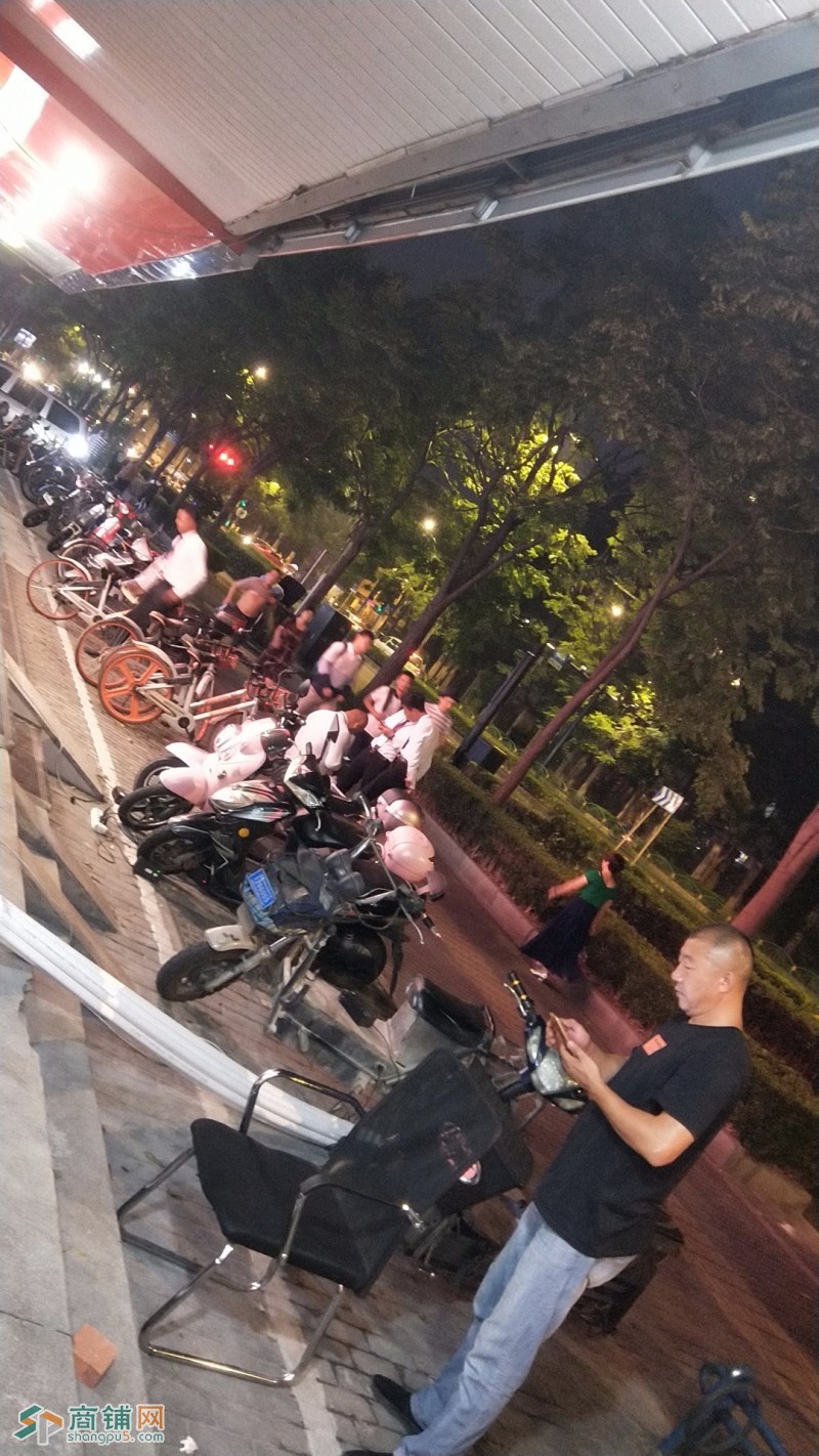 杨浦区五角场财经大学临街门面转让图2