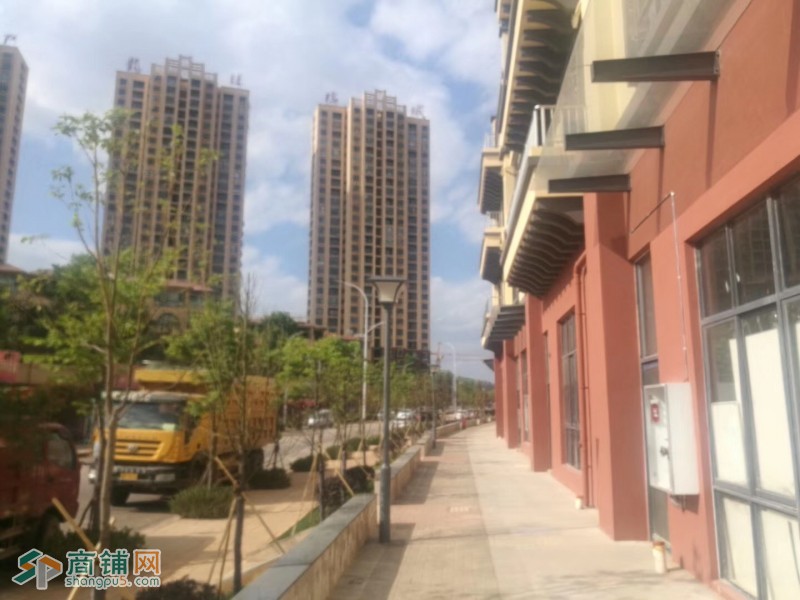 安宁太平美食街火热招租商业中心图2
