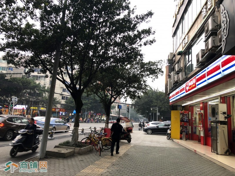 抢！大开间，年收租14万，现租（红旗连锁）双证齐，买即收租！图2