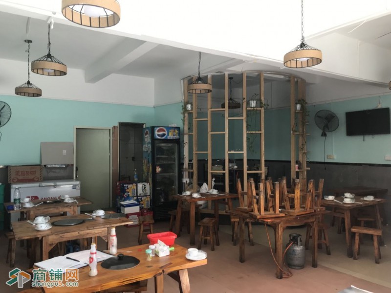 宝安罗租工业大道餐饮店转让图2