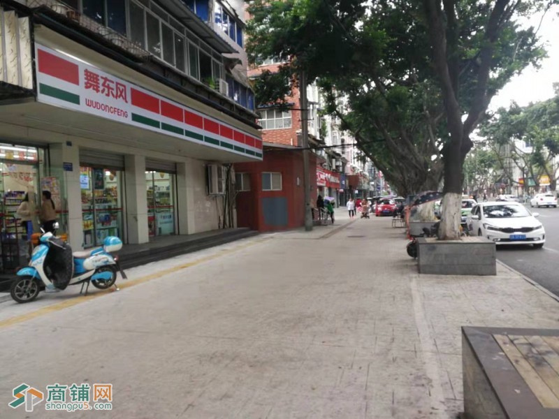 15米开间 舞东风承租 20万/年 小区门口图3
