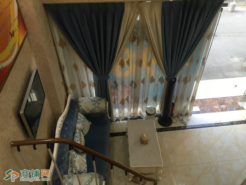 【旺铺】海珠区地铁口临街美容院转让图2