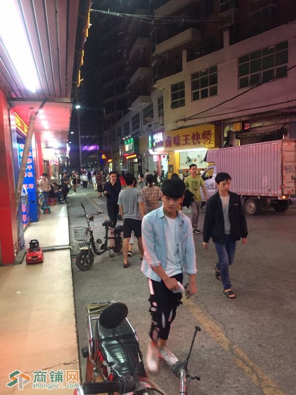 龙华区观澜富士康餐饮店转让图3