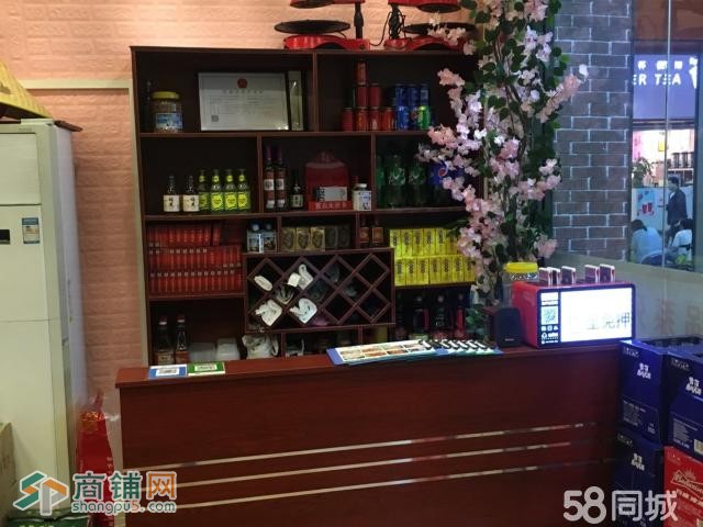 龙华区章阁天富贸易城火锅店转让W图3