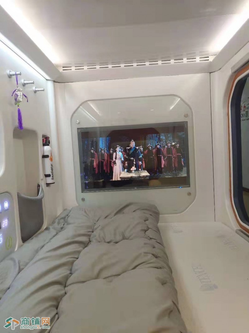 解放碑太空舱青年旅社转让图2