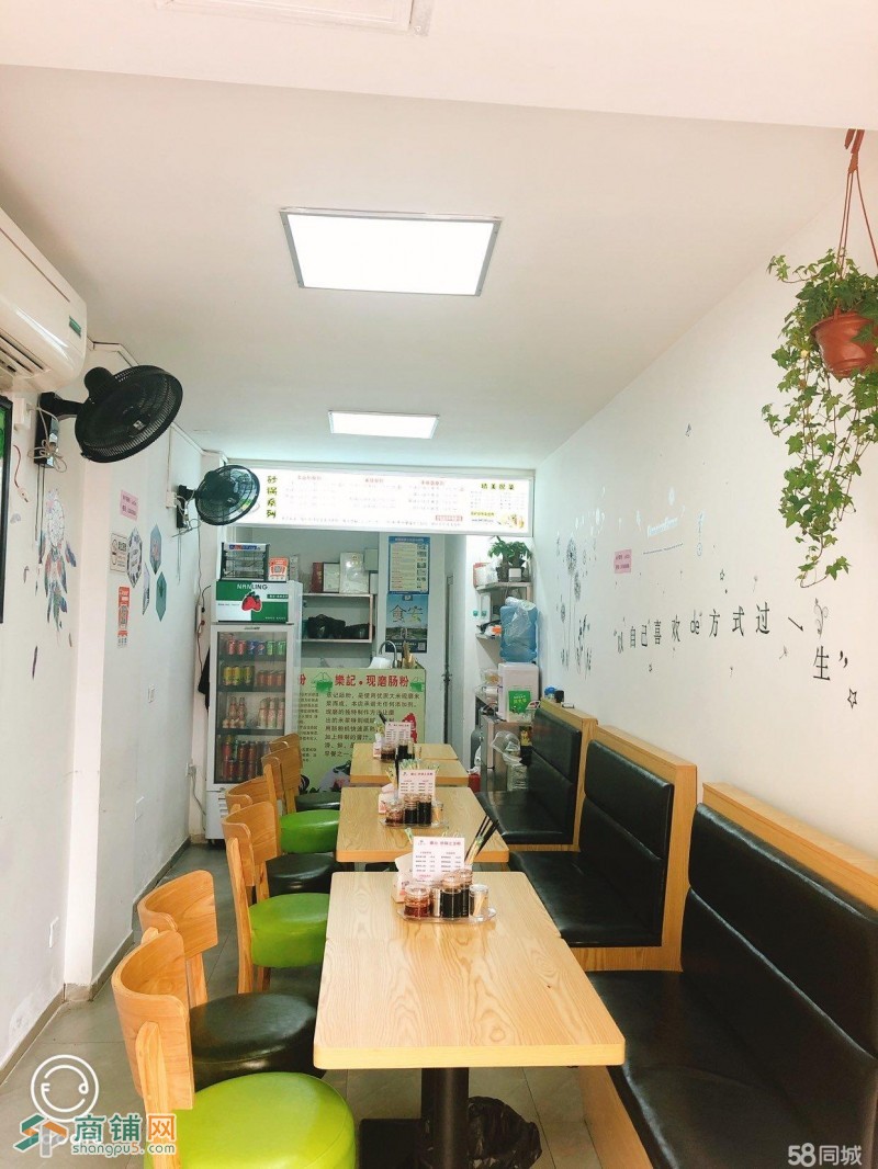 龙华地铁D出口餐饮店转让W图3