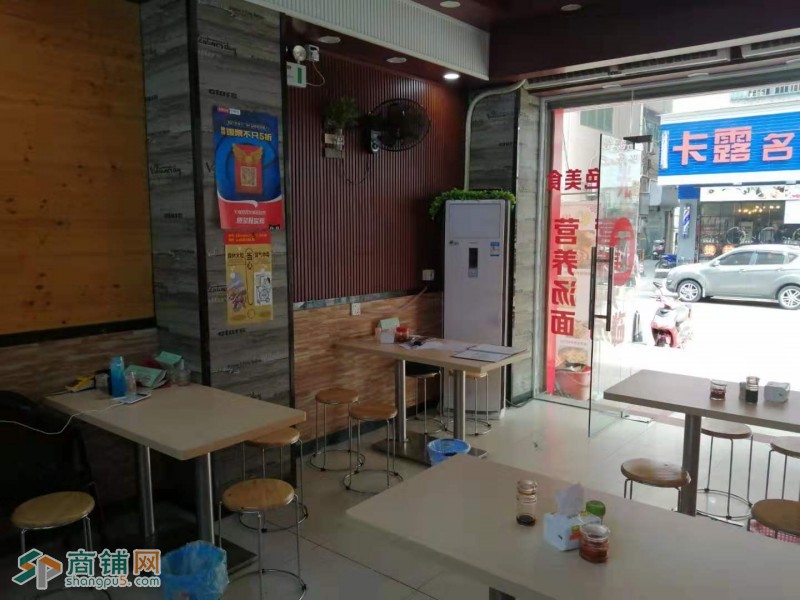 宝安区塘下恒佳购物广场门口第一家店铺转让W图2