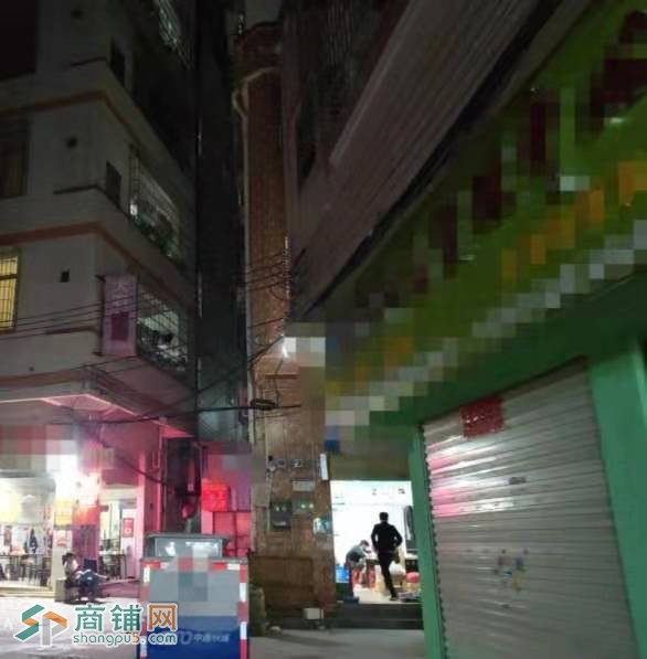 城中村相邻地铁口200米人流全天火爆，辐射超20多栋高层住户图2