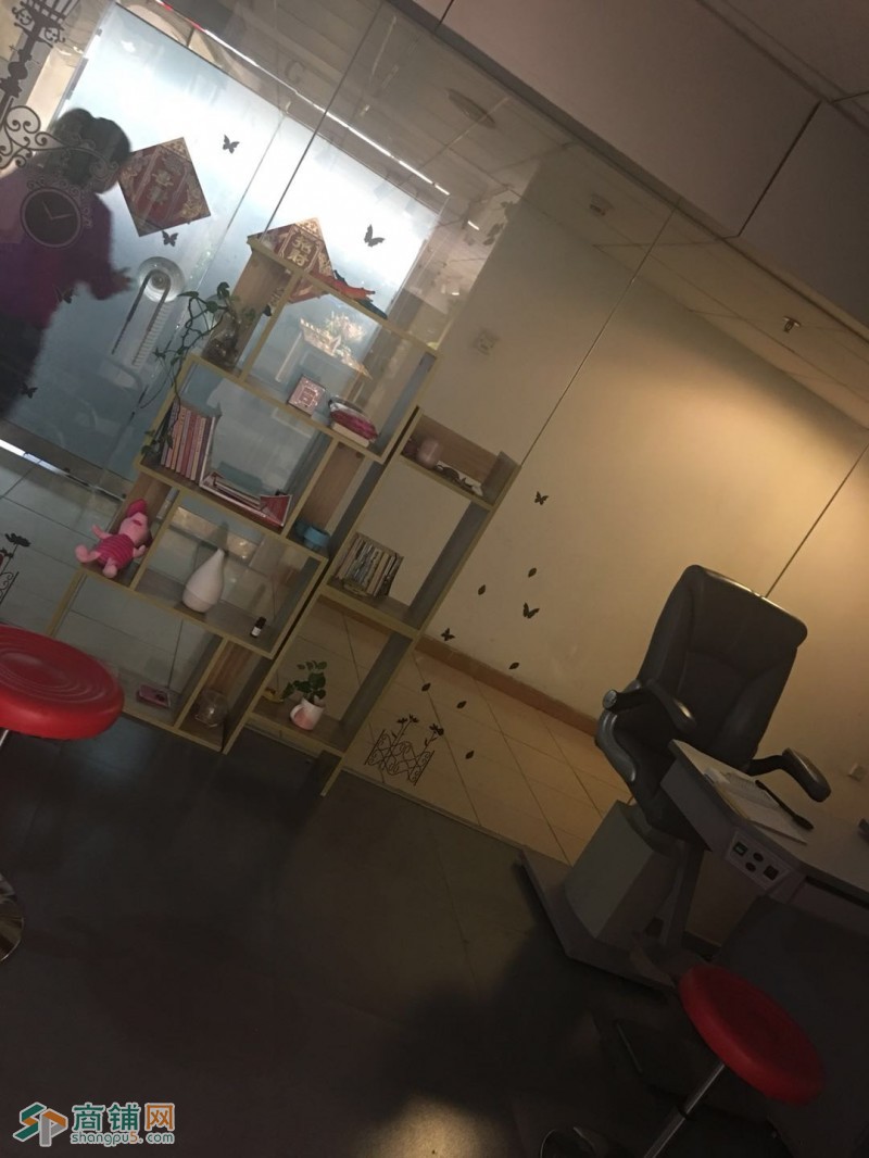 南山市中心地段。楼下是地铁口，随时可上门看店图2