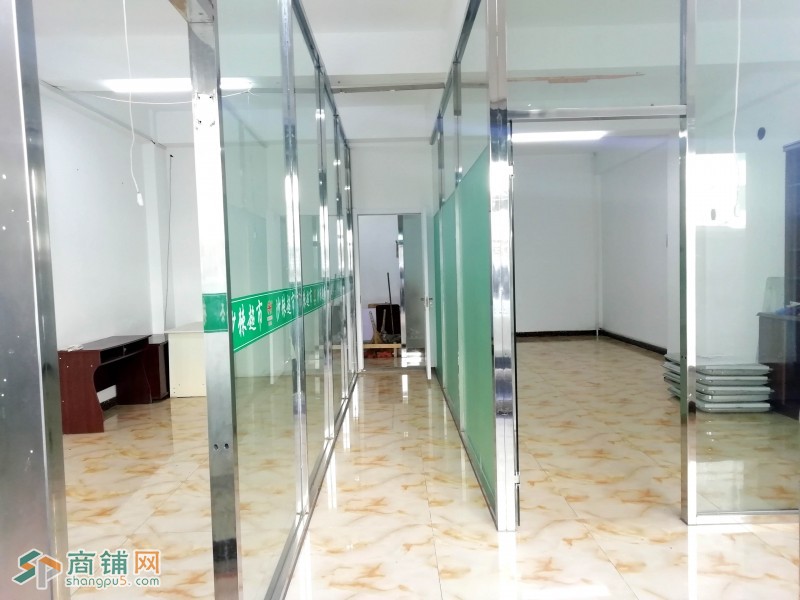 重庆路大润发附近临街商铺图3