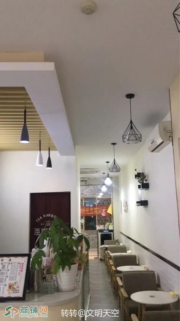 龙华区章阁天富贸易城奶茶店转让W图3