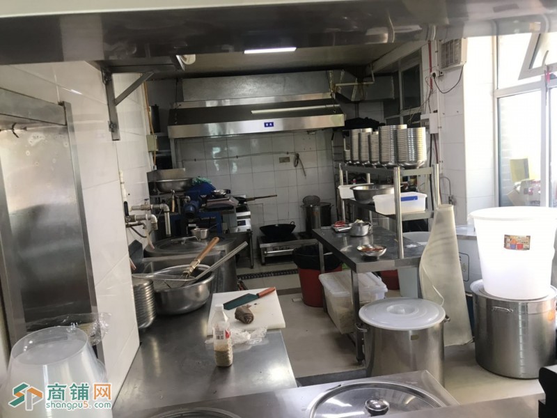 苏家屯临街大门脸餐饮旺铺出兑图3