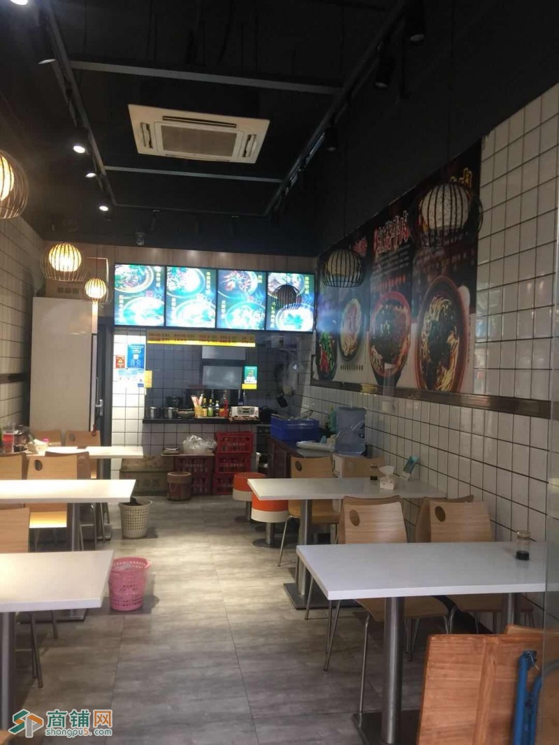 民治地铁口全新粉面馆转让W图3