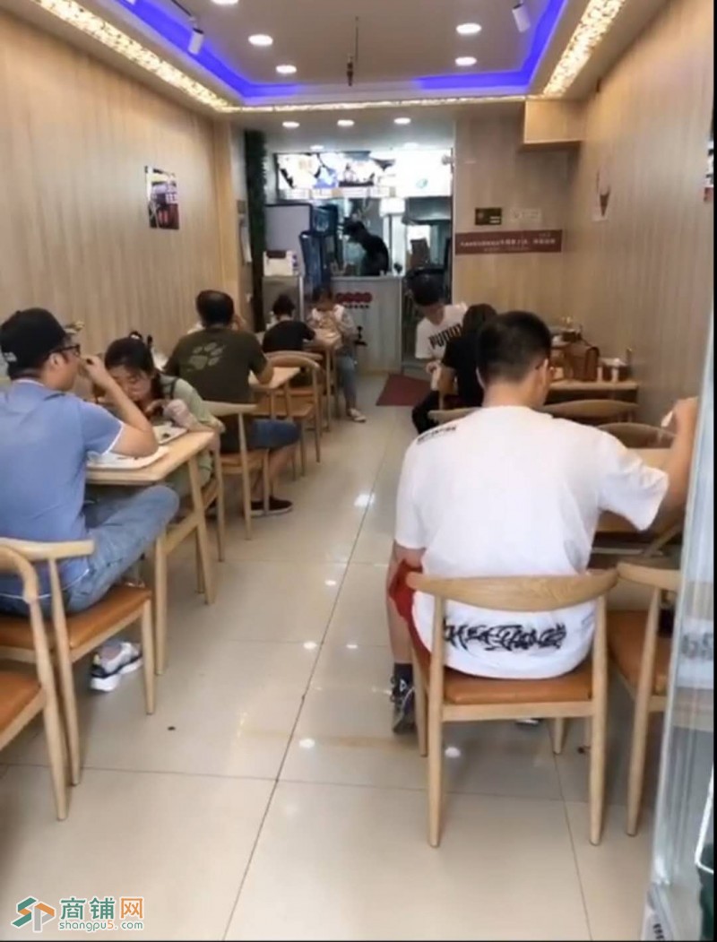 浑南临街盈利餐饮店出兑（中介平台勿扰）图2