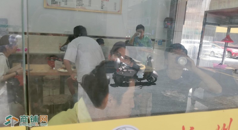 龙华清湖餐饮店转让W图2