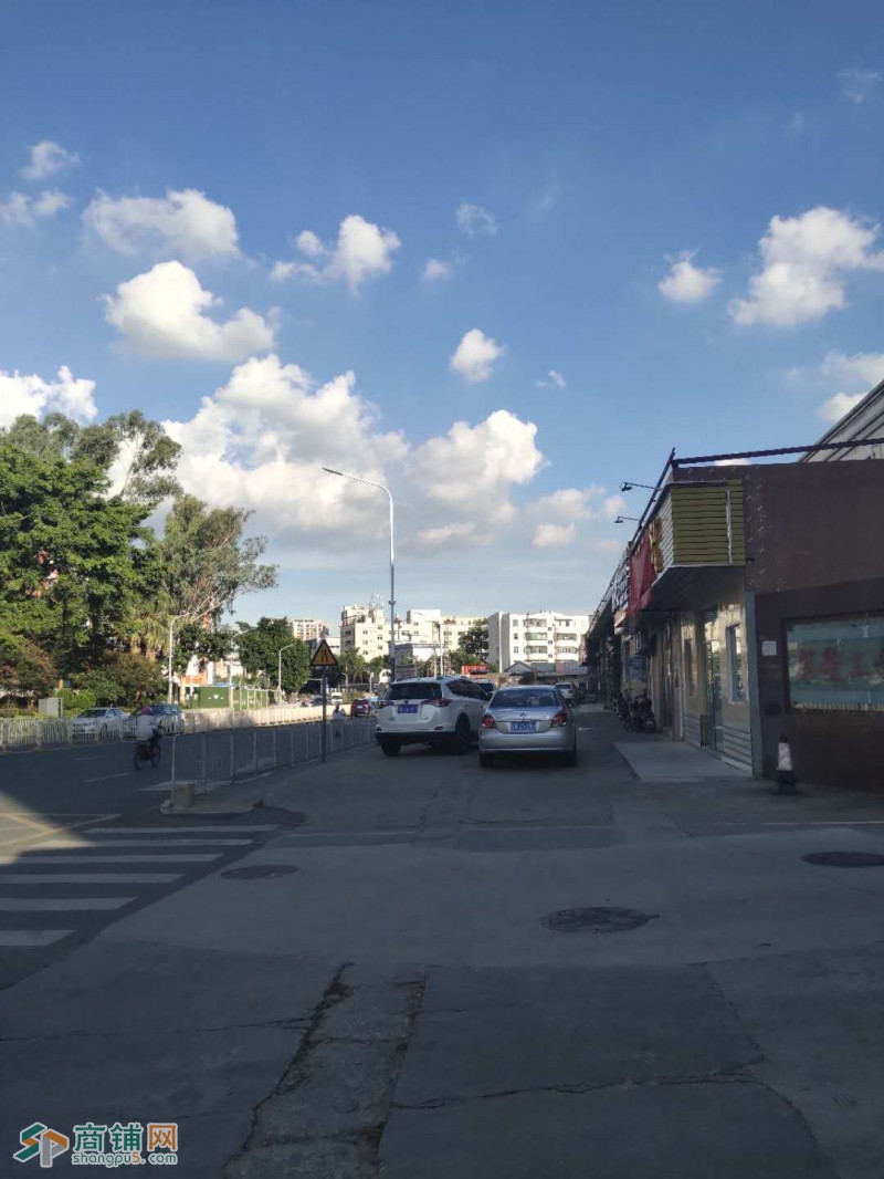 龙华区观澜临街店铺（无行业限制）转让（平台勿扰）图2