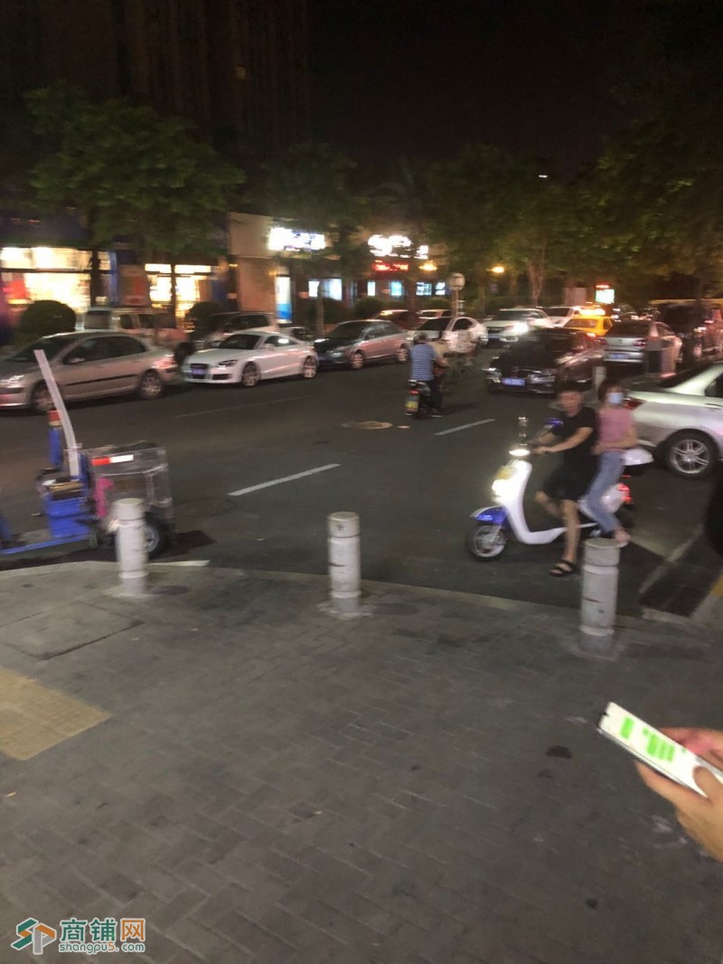 湖景路旺铺转让图2