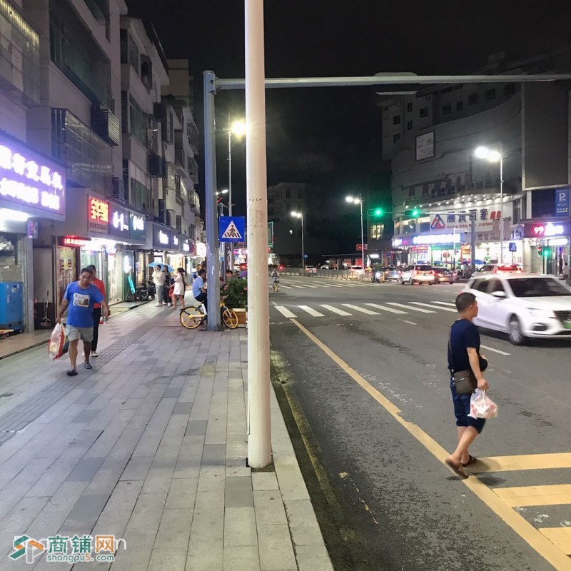 龙华区大浪临街店铺转让W图2
