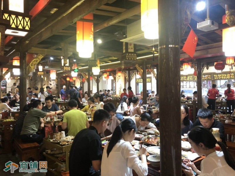 三峡广场成熟商场部分商铺出租图3