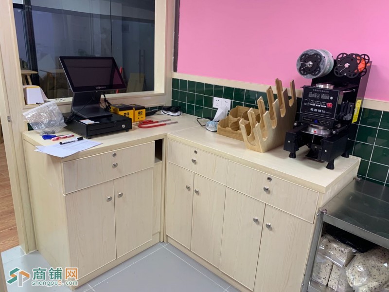 南山科技园写字楼连锁小吃店转让图3