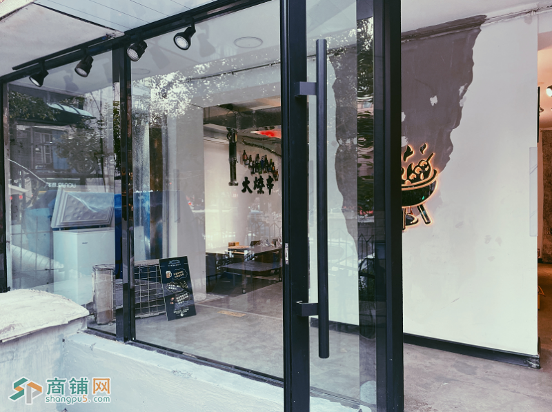 沈河彩电塔烧烤店出兑转让图3