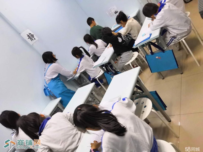 宝安区宝安中心区第五大道中心店培训机构转让W图2