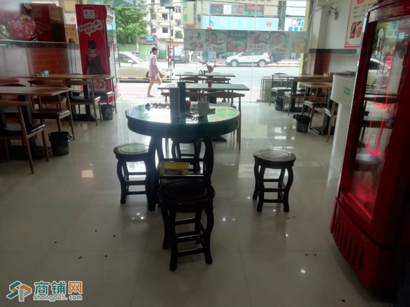 餐饮店铺转让图3
