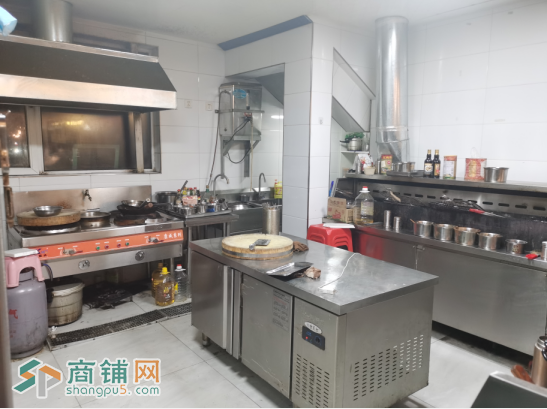 小区门口旺铺出兑图3