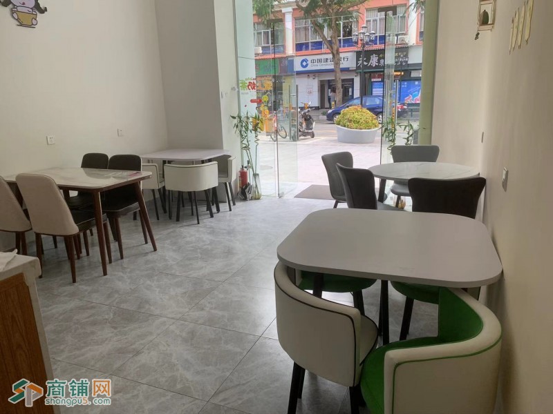 深圳市龙岗大鹏新区岭南路1-2号102甜小样奶茶店转让W图2