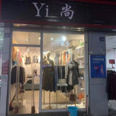 宝安区九围商业广场服装店铺转让W