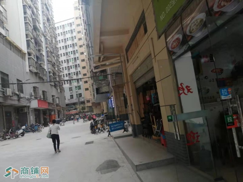 龙华区宝湖新村七字转角餐馆转让W图2