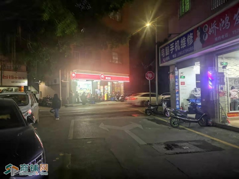 宝安区沙井城中村村口处美发店转让W图3