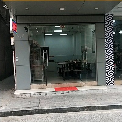 龙岗平湖临街餐饮店转让W