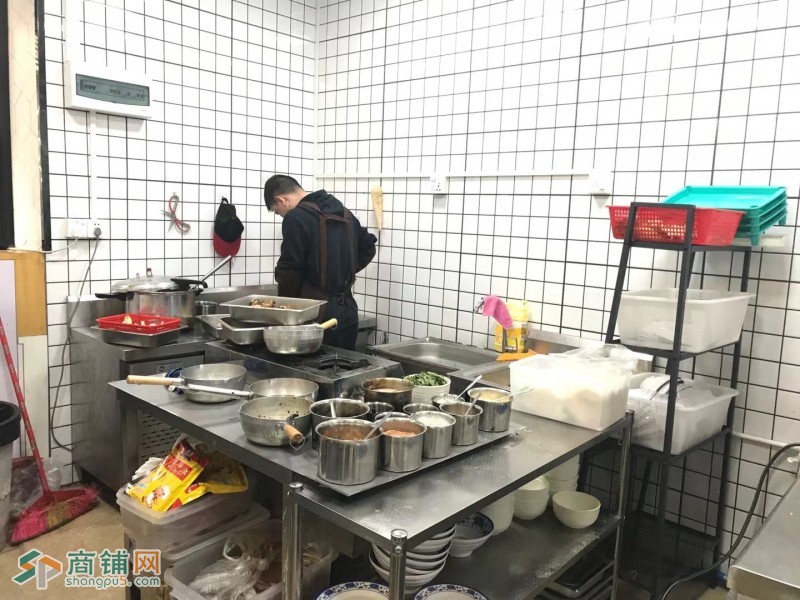 龙岗五和地铁坂田街道社区餐饮店转让图2