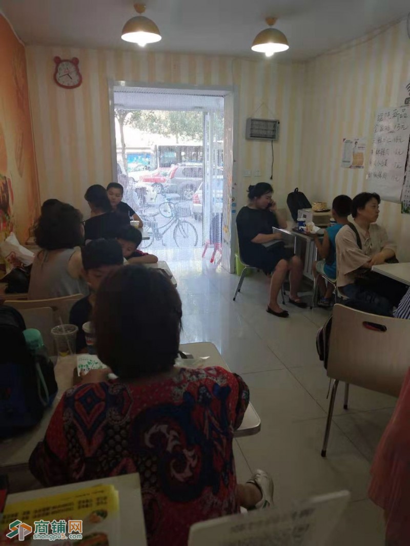 皇姑汉堡快餐店出兑转让图3