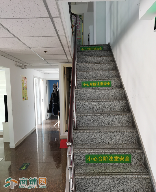 朝阳大悦城百米商业综合体图2