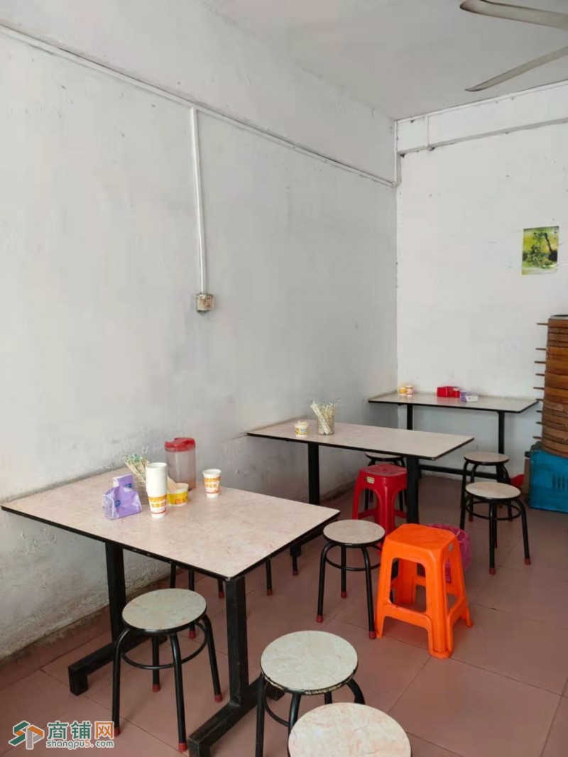 宝安区航城街道钟屋泰兴隆工业城餐饮店转让W图3