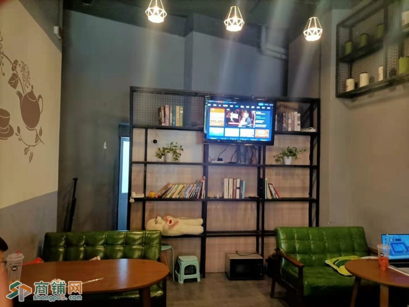 龙华区梅龙大道盈利位置绝佳奶茶店转让W图2