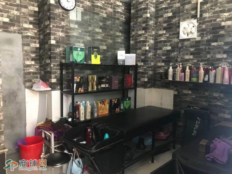 龙岗区横岗街道四联路理发店转让W图2