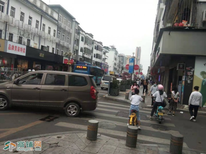 龙岗平湖盈利餐饮店低价转让w图3