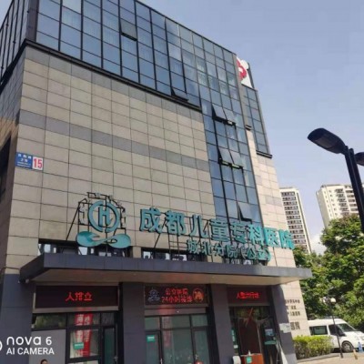 城北万人小区门口月租7千超市电梯底商急售