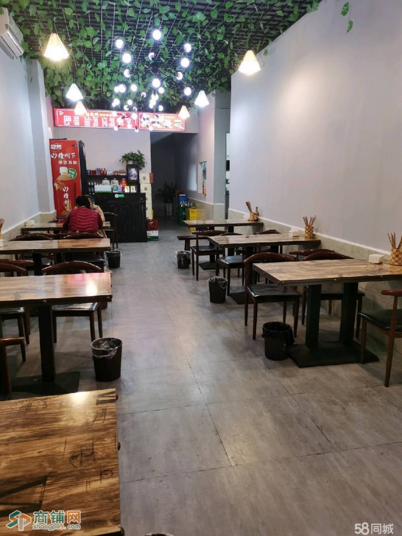 双流-万科第五城美食街店铺转让图2